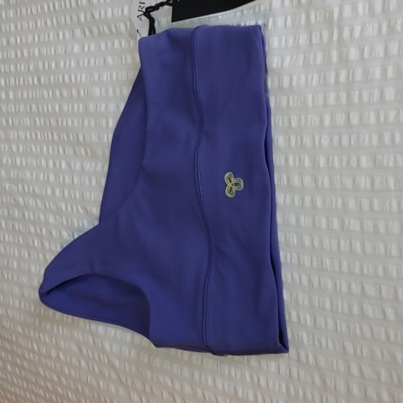 Nwt Aritzia  Butter Beam Asymmetrical Top XXS - Picture 2 of 11